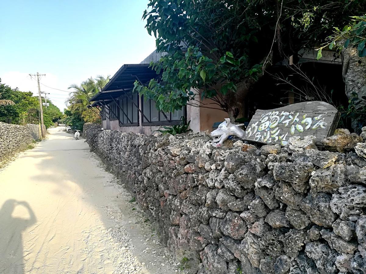 Taketomijima Guesthouse And Je Taime Esterno foto