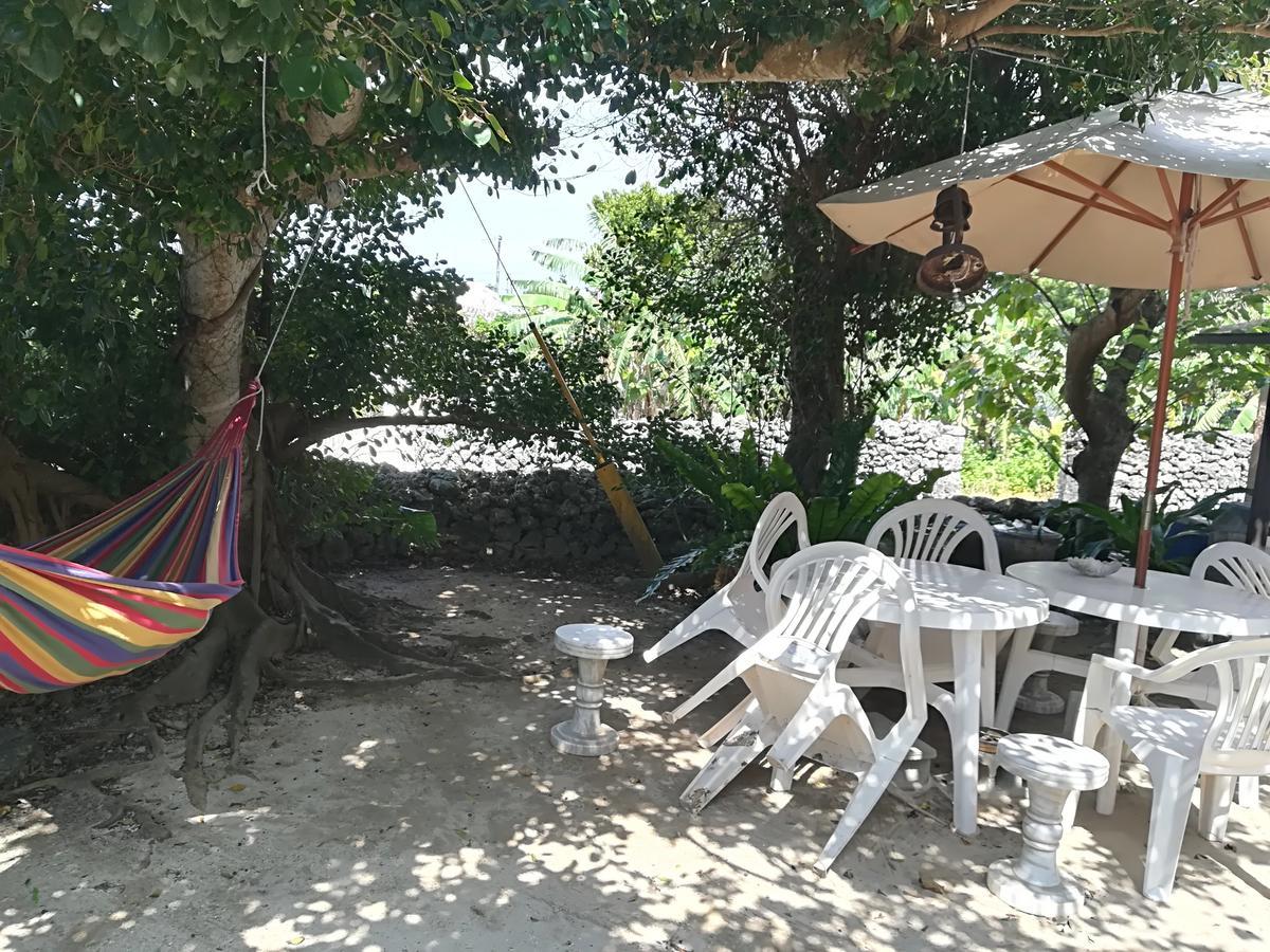 Taketomijima Guesthouse And Je Taime Esterno foto